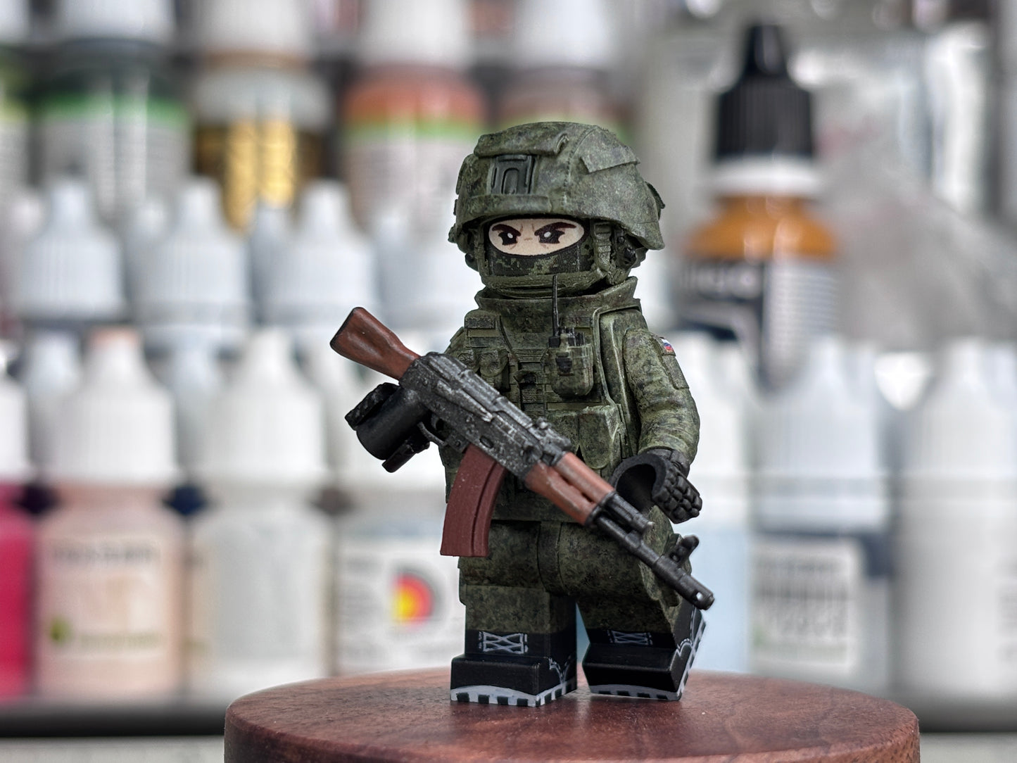 「WU」Russian camouflage figurine