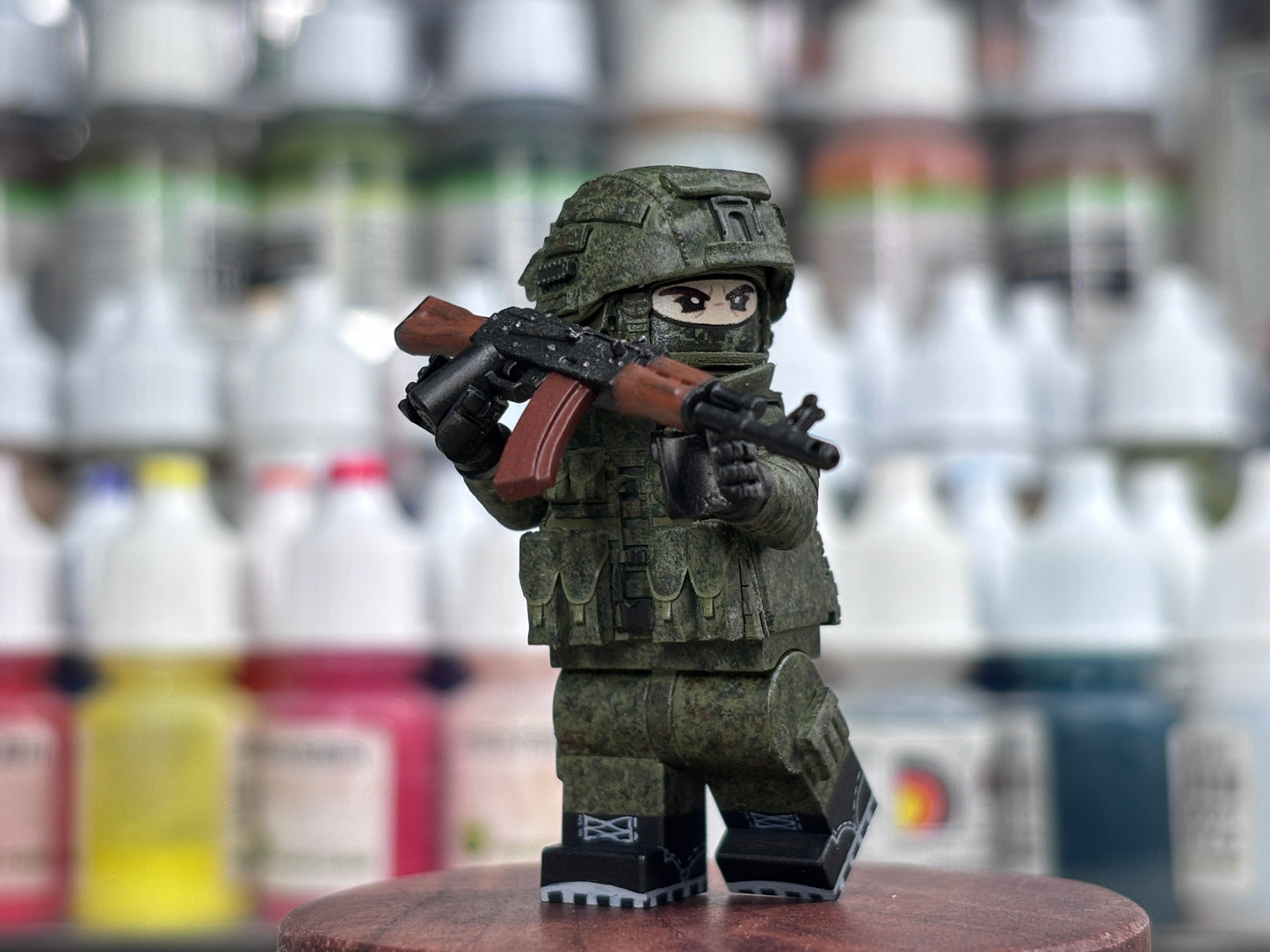 「WU」Russian camouflage figurine